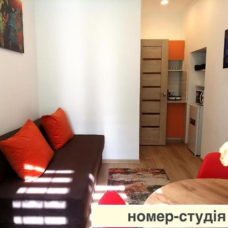Світло Цілодобово Apartments In The City Center Leópolis Exterior foto