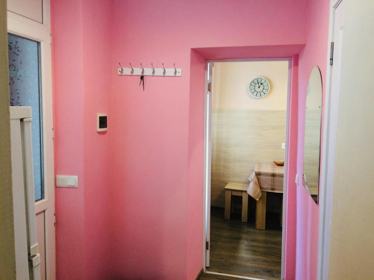 Світло Цілодобово Apartments In The City Center Leópolis Exterior foto